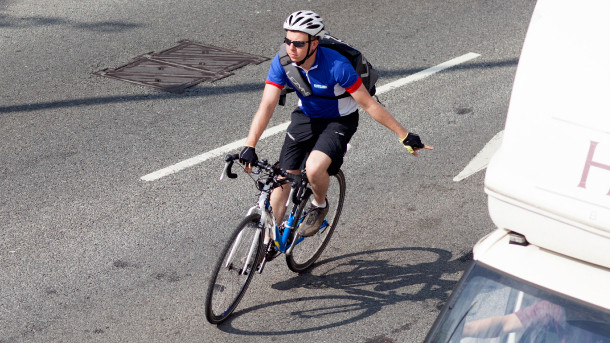Road Positioning for Cyclists