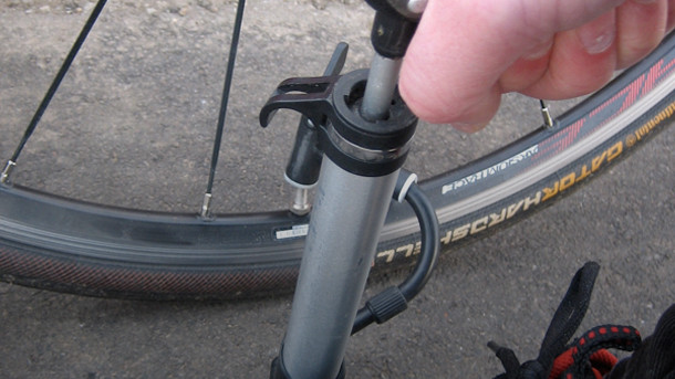 Changing an innertube