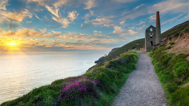 Cycling Getaways With Glamour