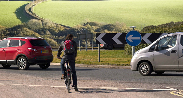 How to: Negotiate roundabouts